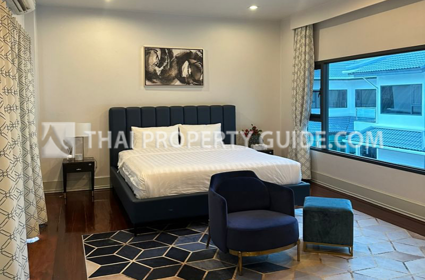 House with Private Pool in Sukhumvit 