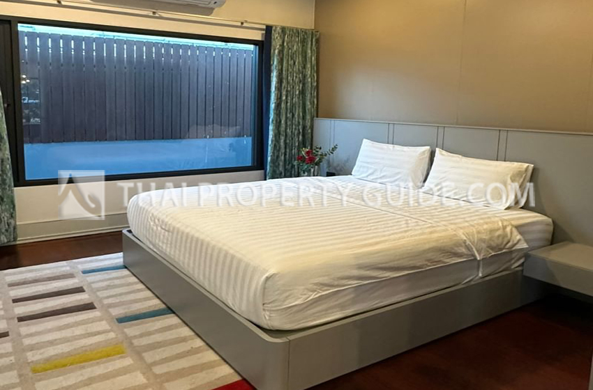 House with Private Pool in Sukhumvit 