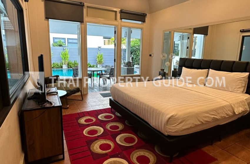 House with Private Pool in Sukhumvit 