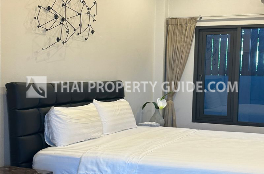 House with Private Pool in Sukhumvit 