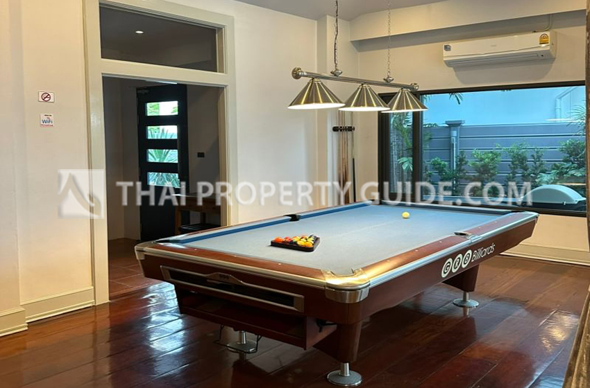 House with Private Pool in Sukhumvit 