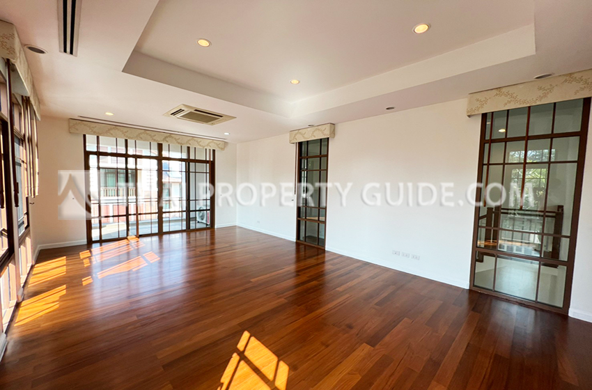 House with Private Pool in Sukhumvit 