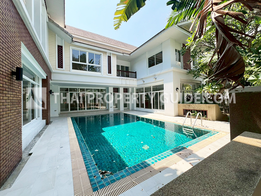 House with Private Pool for rent in Sukhumvit (near NIST International School)