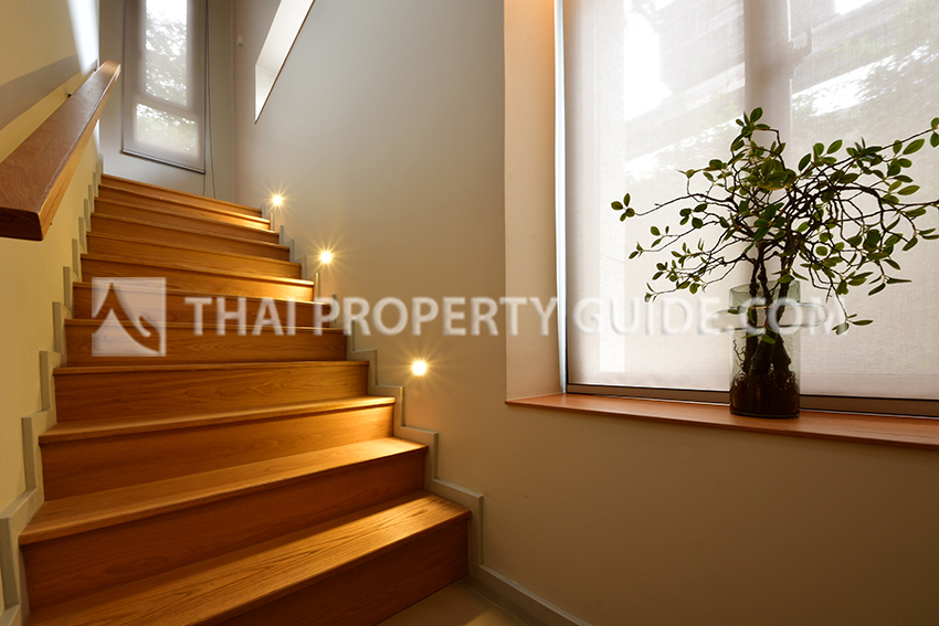 House with Private Pool in Sukhumvit 