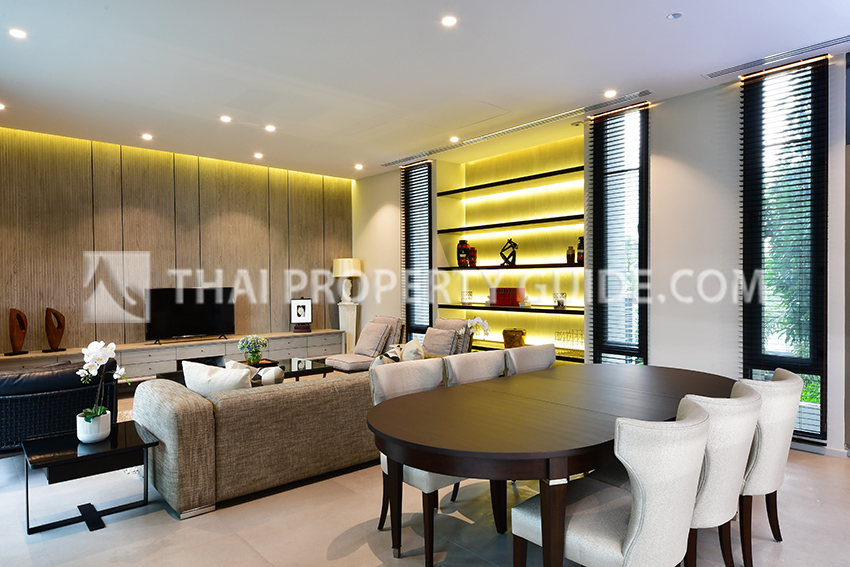 House with Private Pool in Sukhumvit 