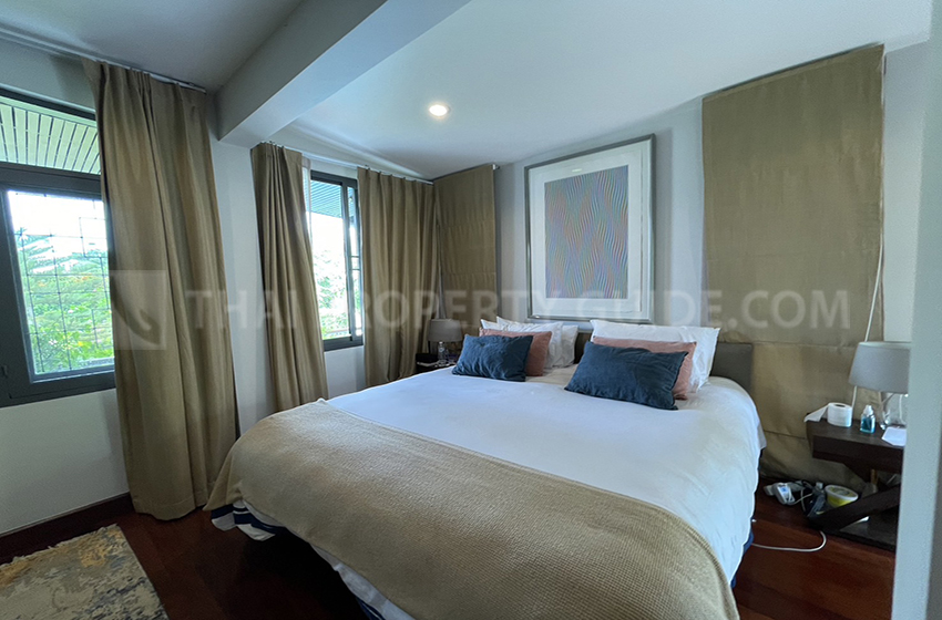 House with Private Pool in Sukhumvit 