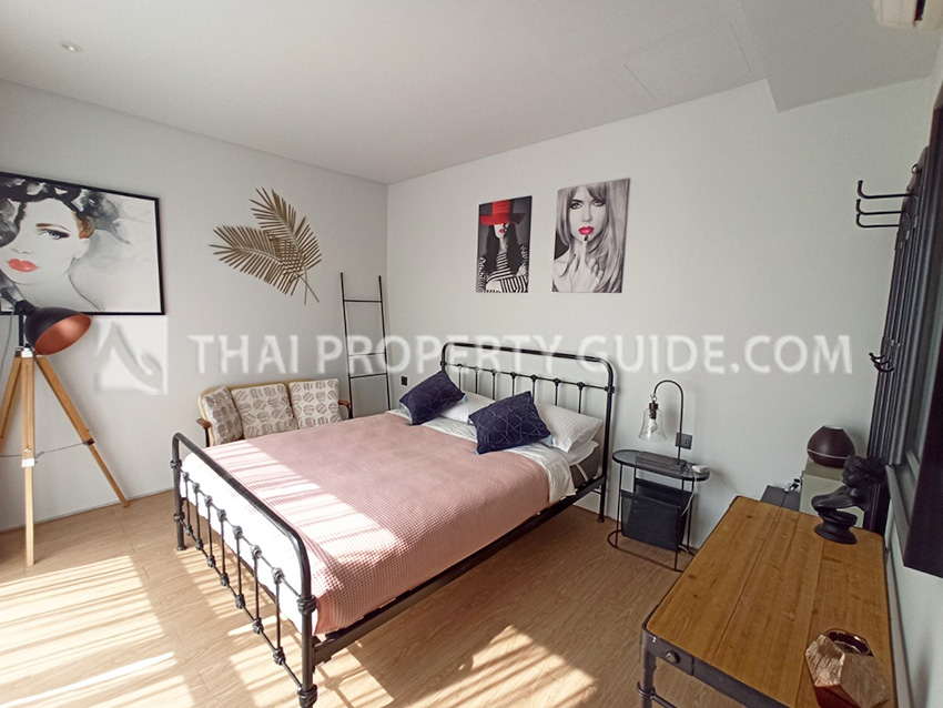 House with Private Pool in Sukhumvit 