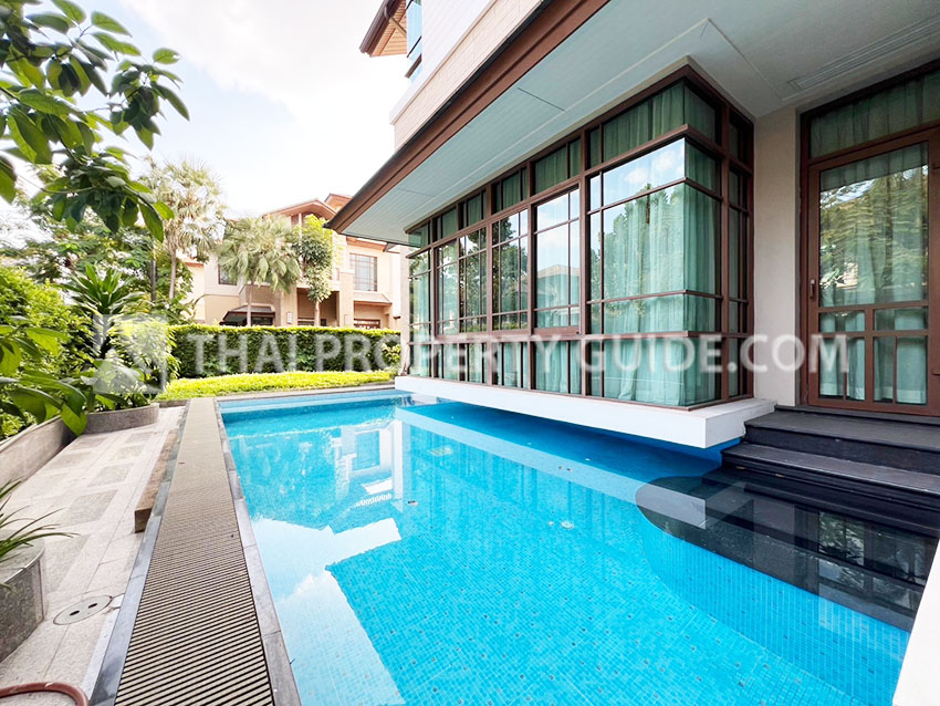 House with Private Pool for rent in Sukhumvit