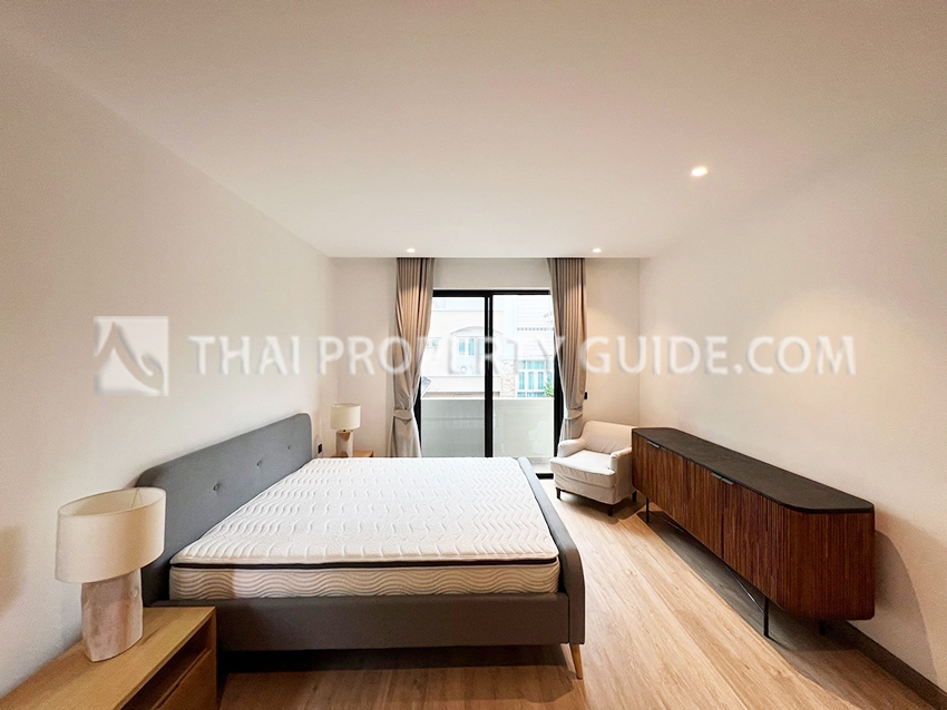 House with Private Pool in Sukhumvit 