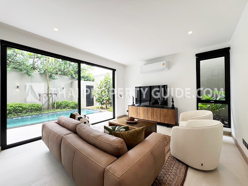 House with Private Pool for rent in Sukhumvit