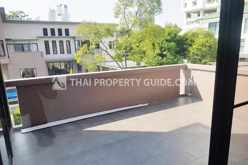 House with Private Pool in Sukhumvit 