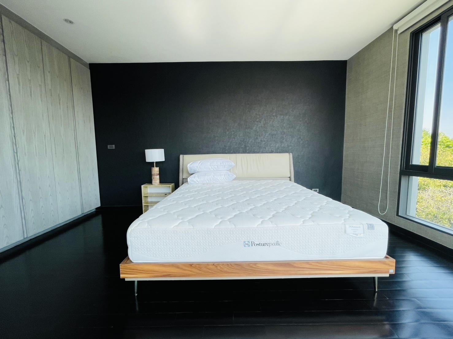 House with Private Pool in Sukhumvit 