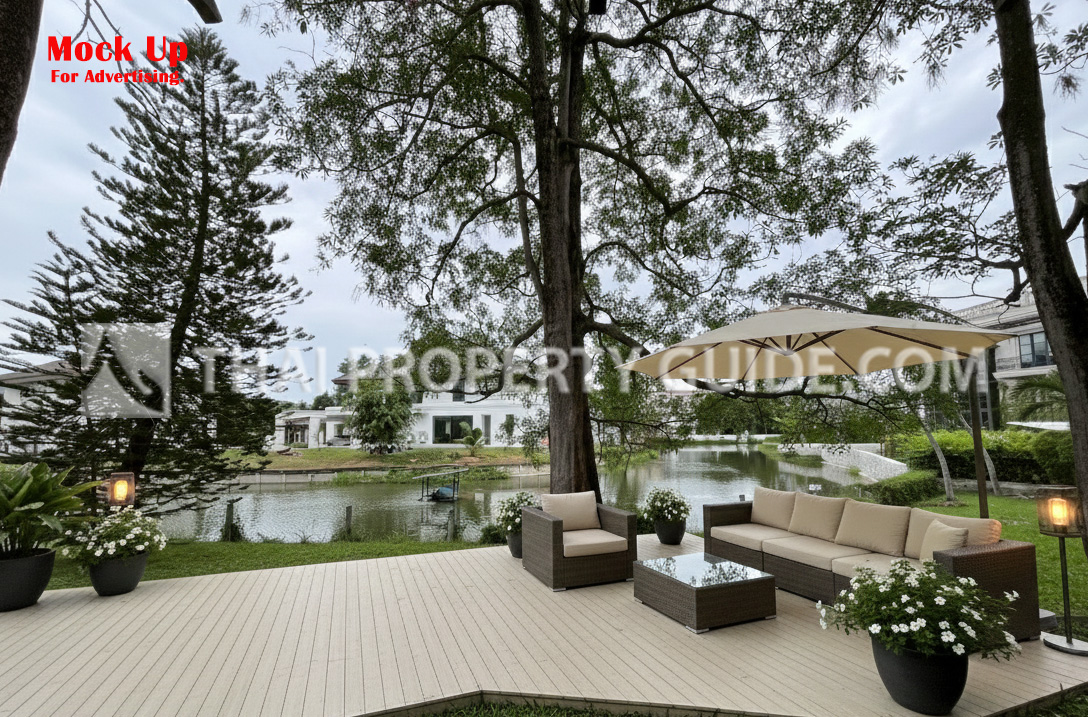 House with Shared Pool in Bangnatrad