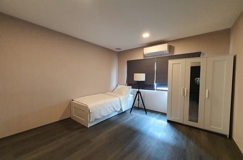 House with Shared Pool in Bangnatrad 