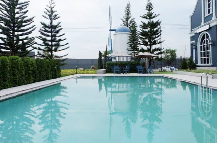 House with Shared Pool in Bangnatrad 
