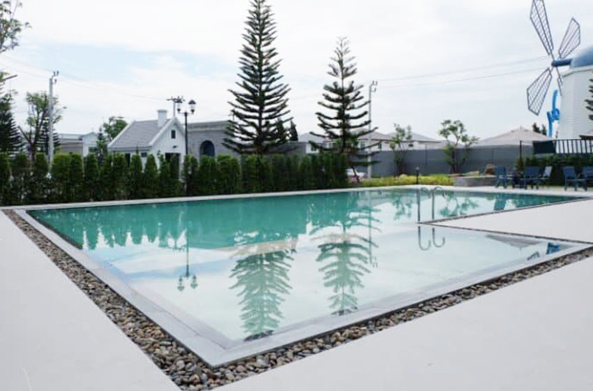 House with Shared Pool in Bangnatrad 