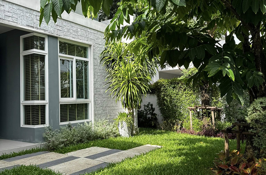 House with Shared Pool in Bangnatrad 