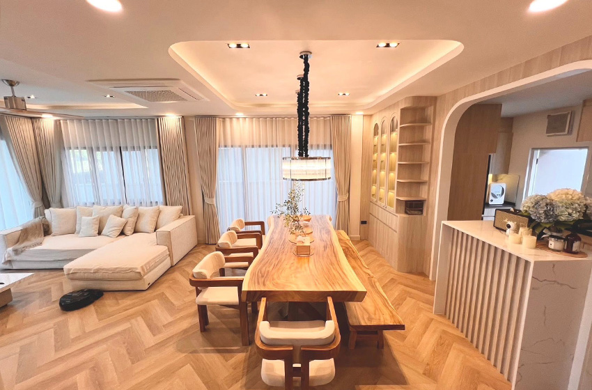 House with Shared Pool in Bangnatrad 