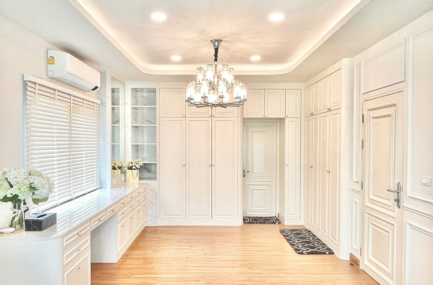 House with Shared Pool in Bangnatrad 