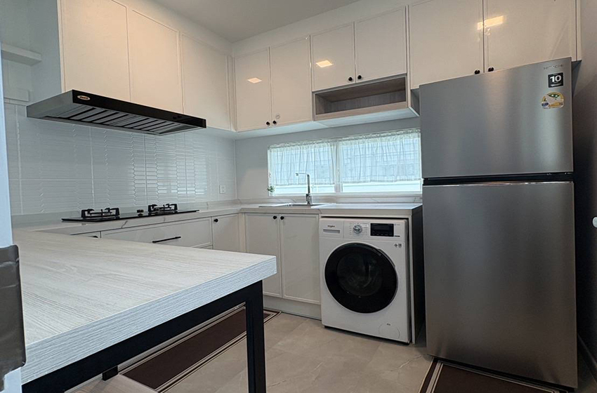 House with Shared Pool in Bangnatrad 