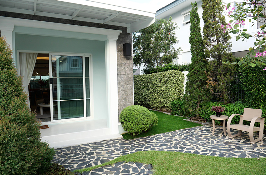 House with Shared Pool in Bangnatrad 