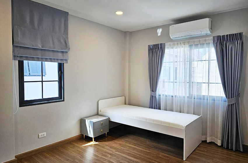 House with Shared Pool in Bangnatrad 