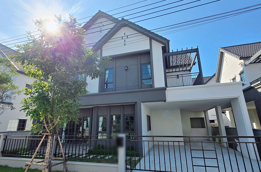 House with Shared Pool for rent in Bangnatrad