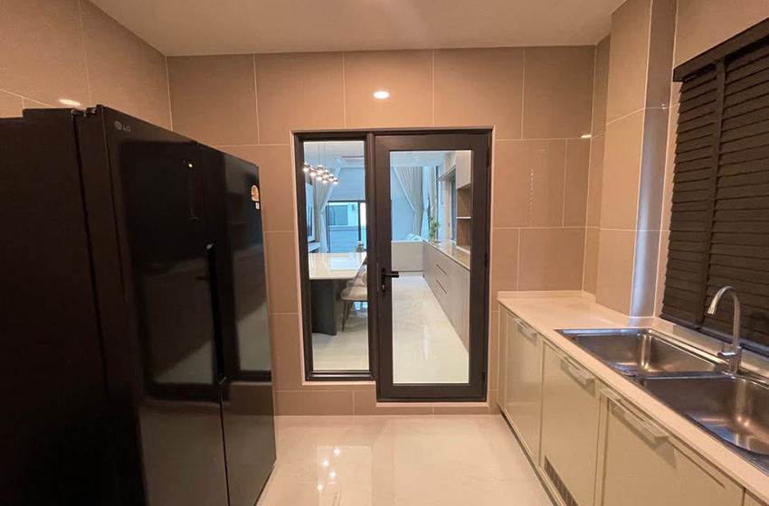 House with Shared Pool in Bangnatrad 