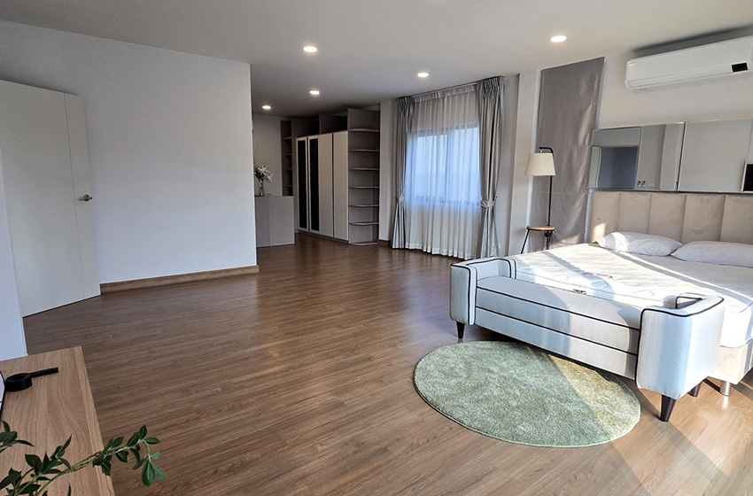 House with Shared Pool in Bangnatrad 