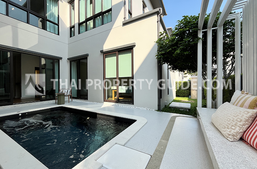 House with Shared Pool in Bangnatrad 