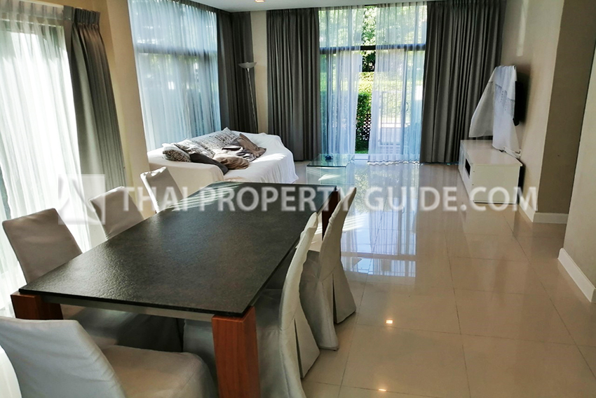 House with Shared Pool in Krung Thep Kritha 