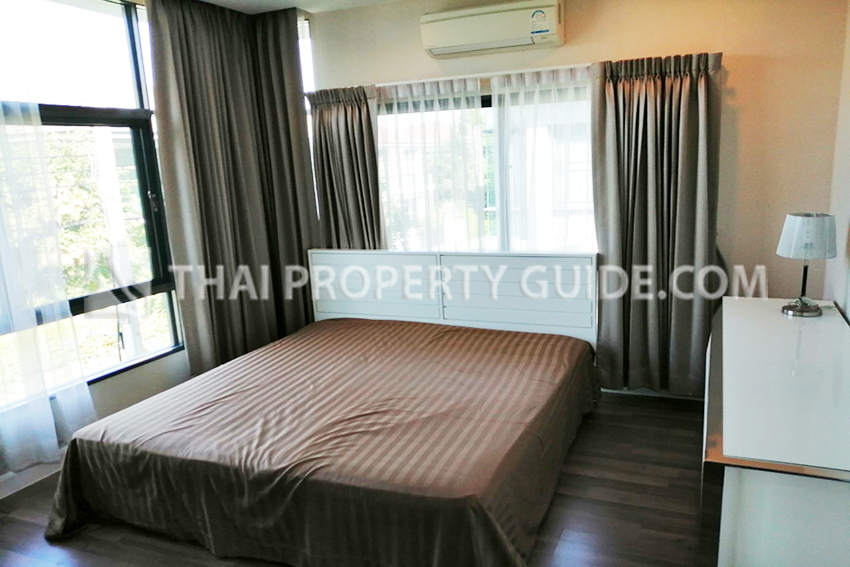 House with Shared Pool in Krung Thep Kritha 