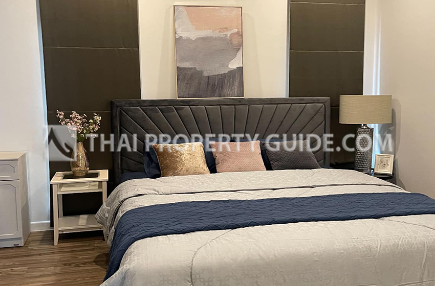 House with Shared Pool in Krung Thep Kritha 