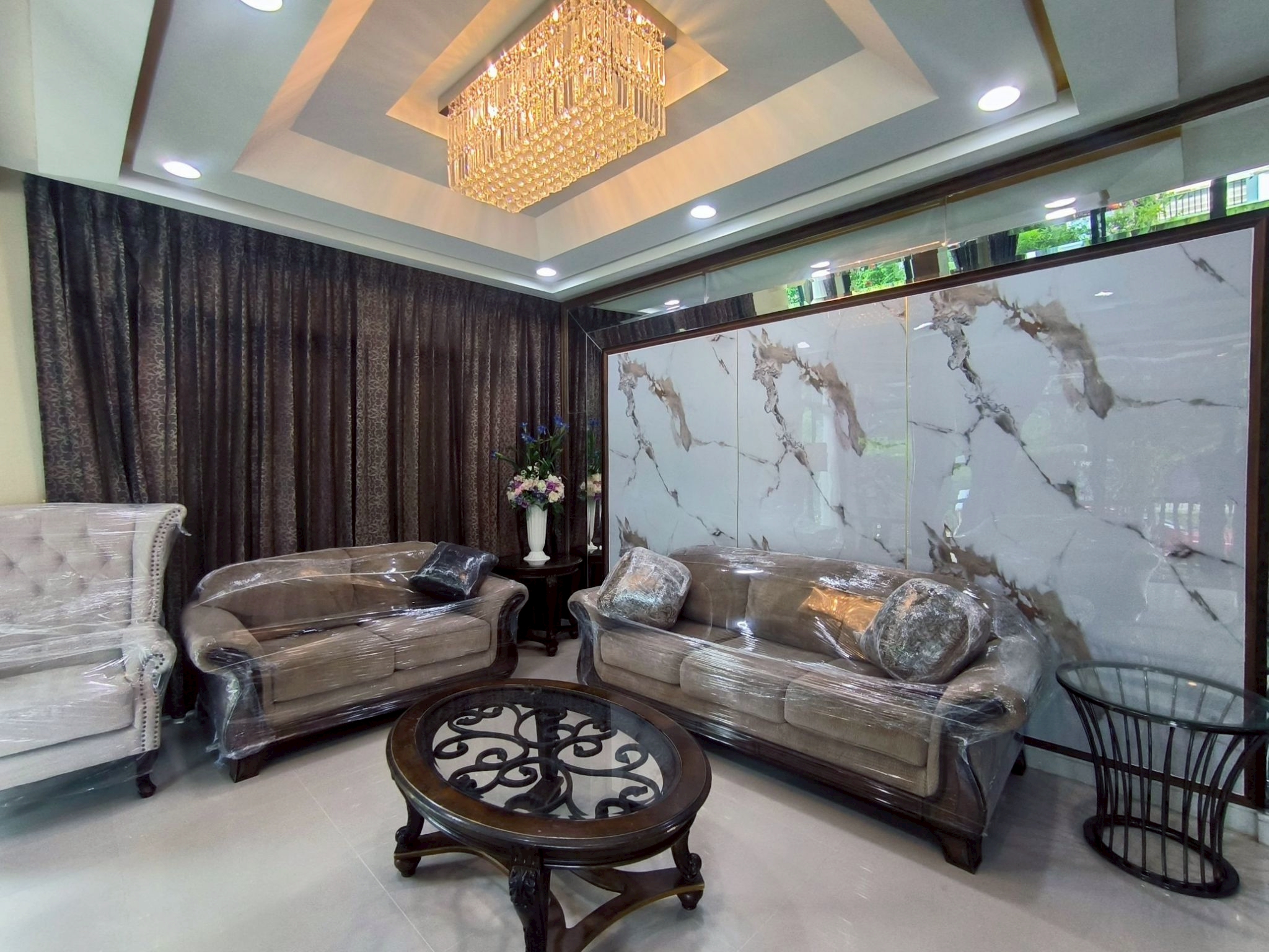 House with Shared Pool in Krung Thep Kritha 