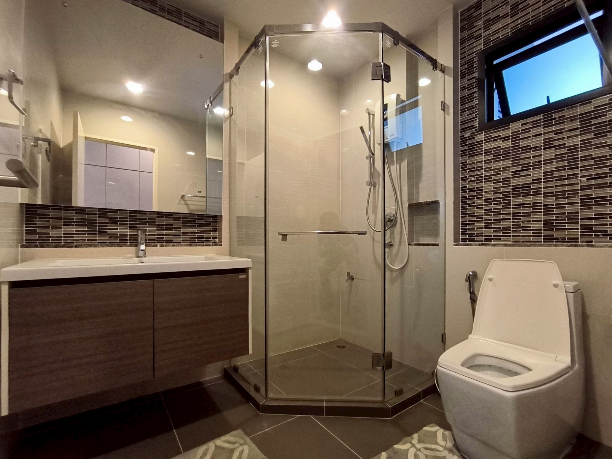 House with Shared Pool in Krung Thep Kritha 