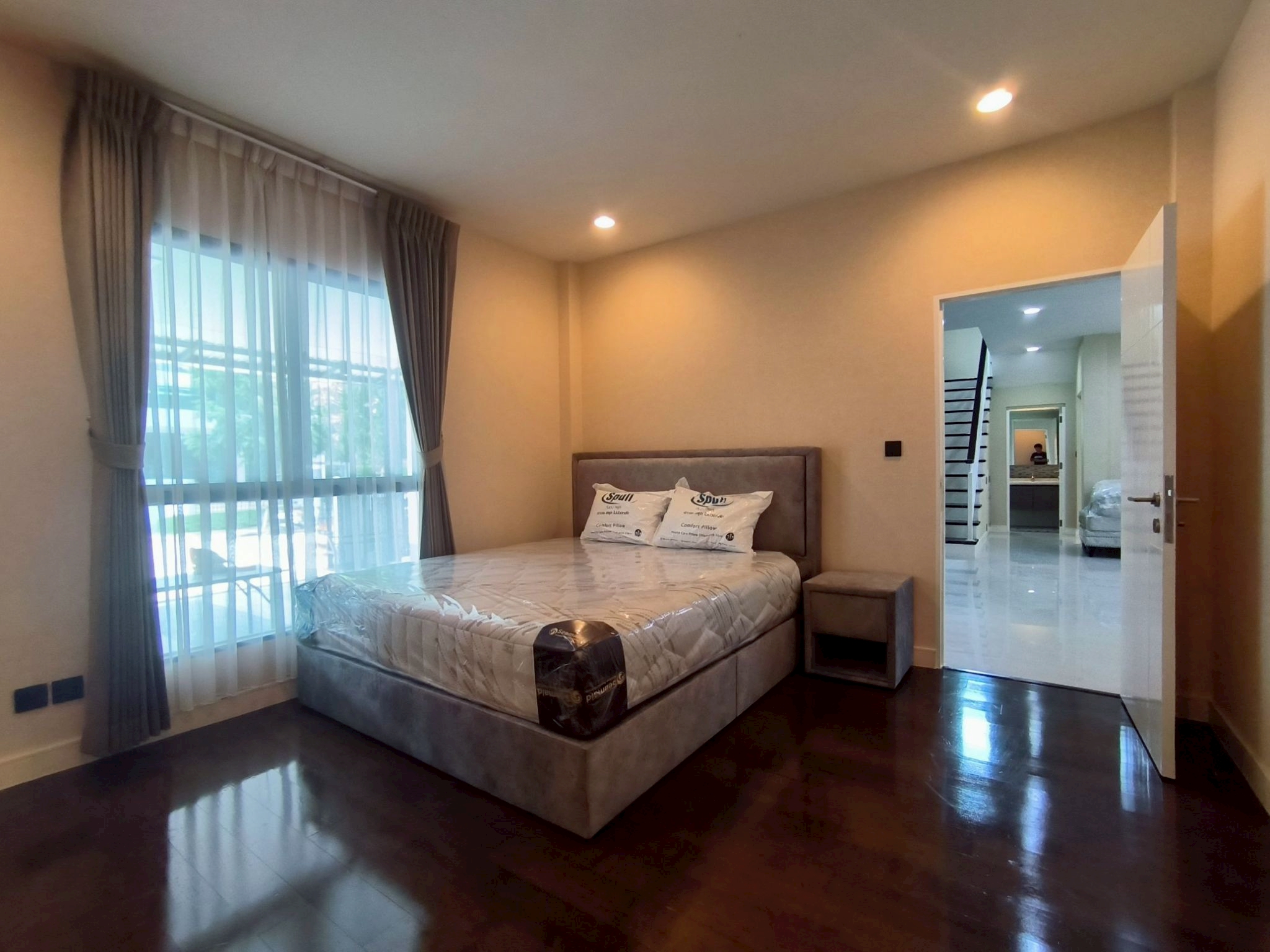 House with Shared Pool in Krung Thep Kritha 