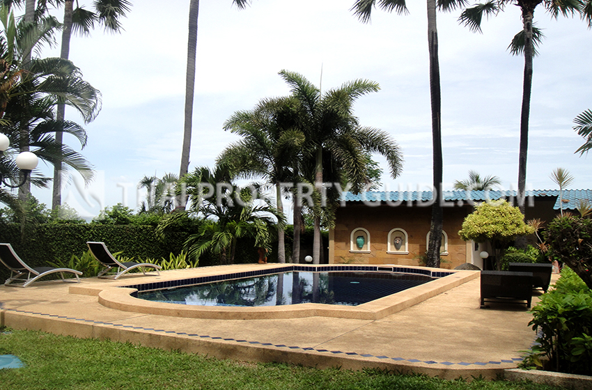 House with Shared Pool in Other 