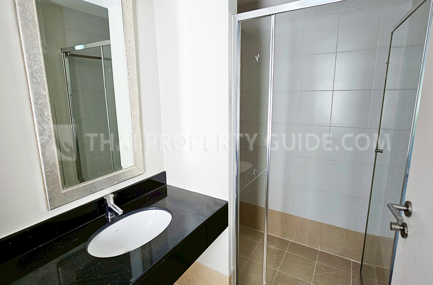 House with Shared Pool in Nichada Thani 