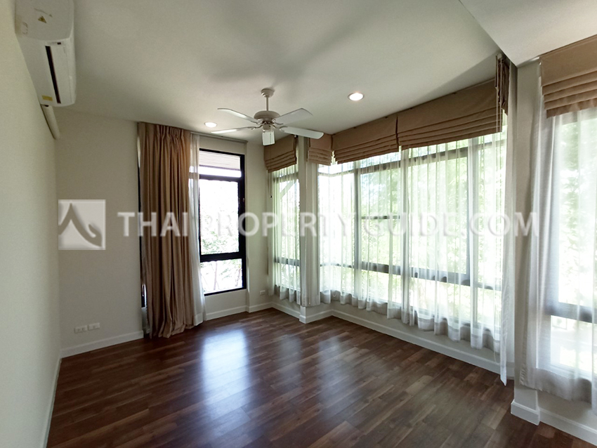 House with Shared Pool in Nichada Thani 