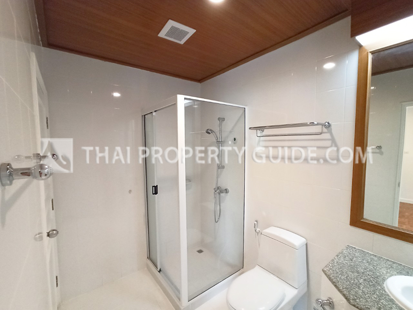 House with Shared Pool in Nichada Thani 