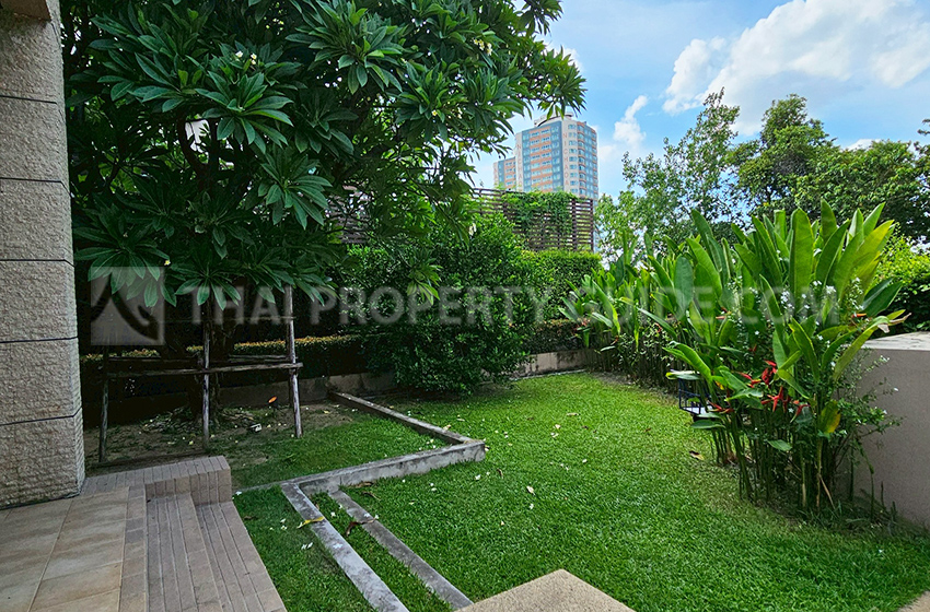 House with Shared Pool in Nichada Thani 