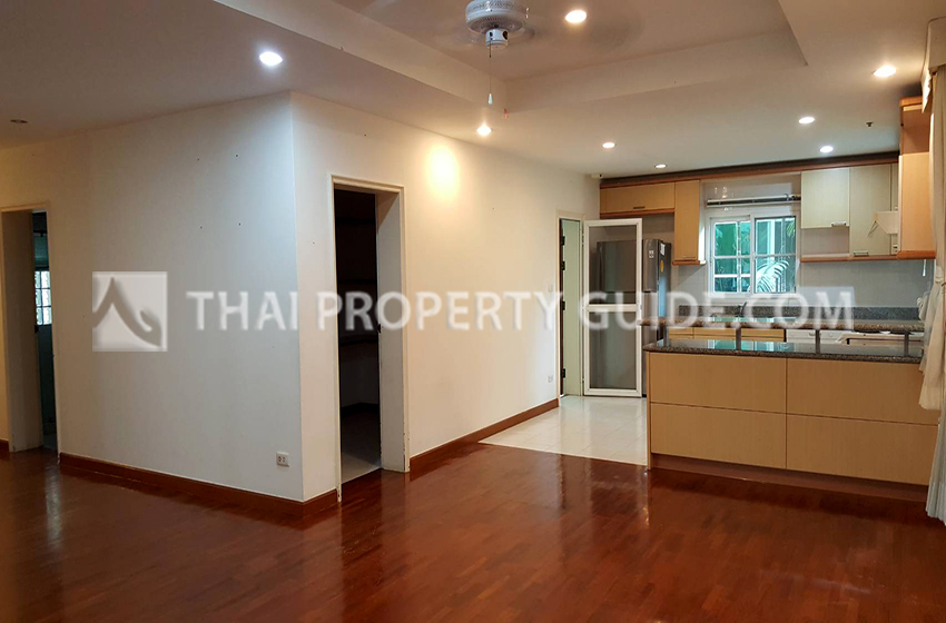 House with Shared Pool in Nichada Thani 