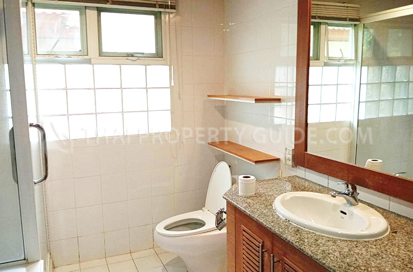 House with Shared Pool in Nichada Thani 