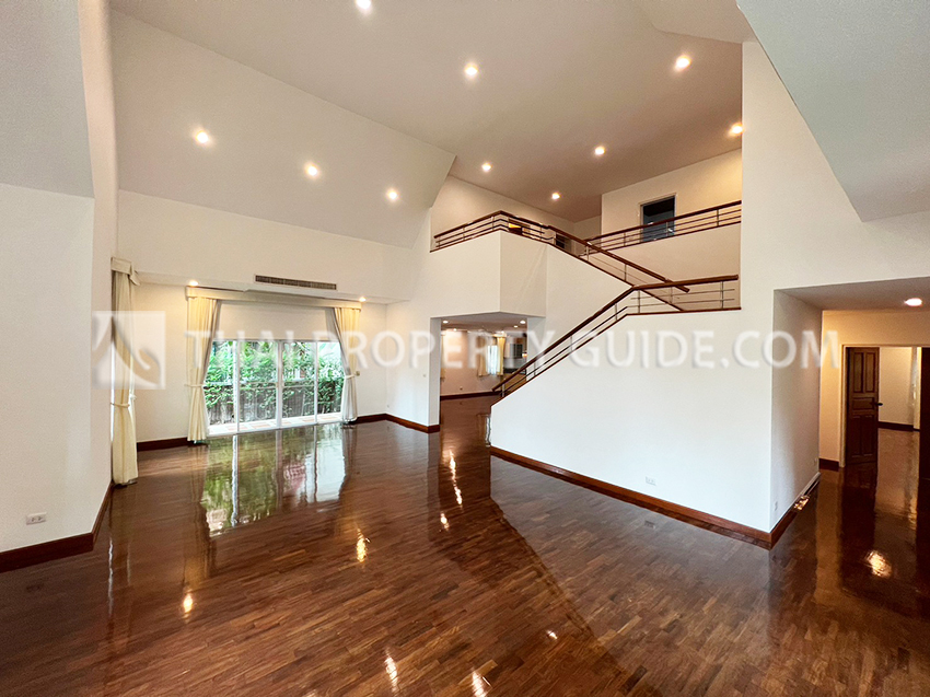 House with Shared Pool in Nichada Thani 