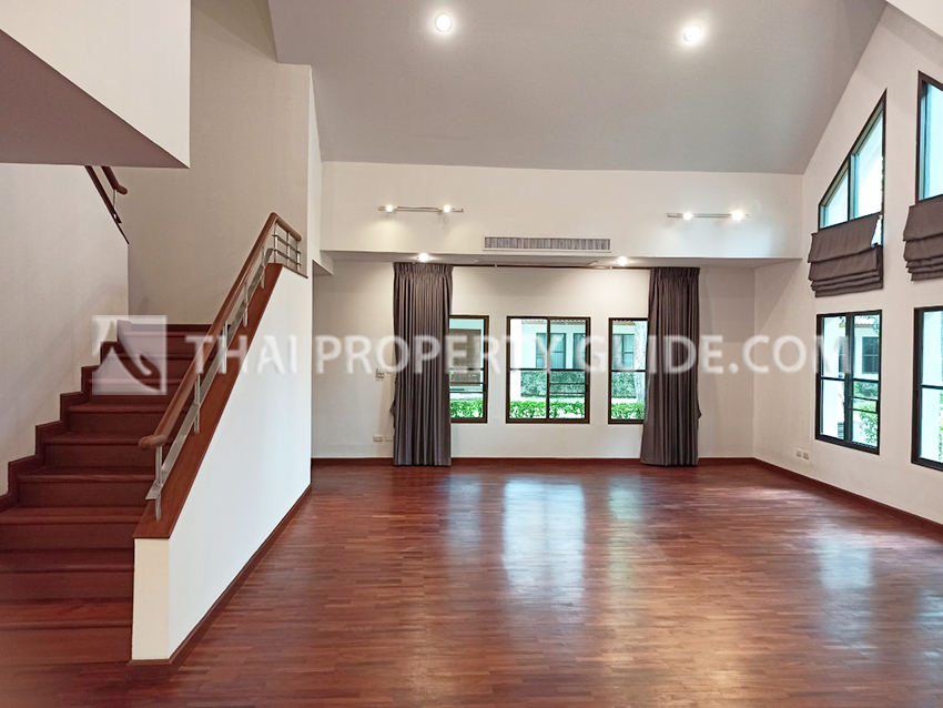 House with Shared Pool in Nichada Thani 