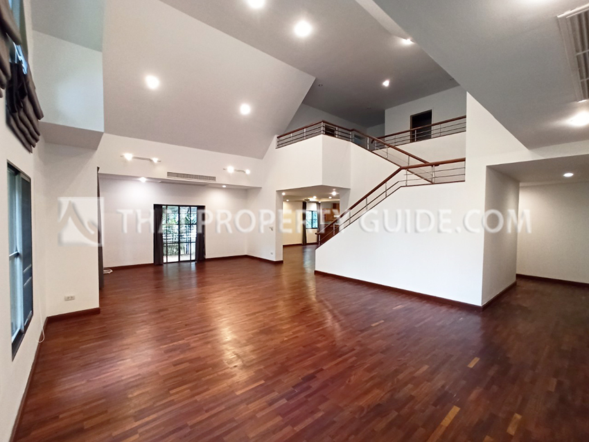 House with Shared Pool in Nichada Thani 