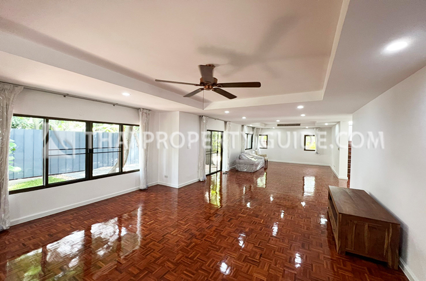 House with Shared Pool in Nichada Thani 