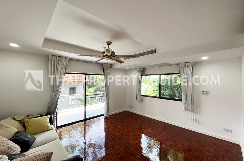 House with Shared Pool in Nichada Thani 