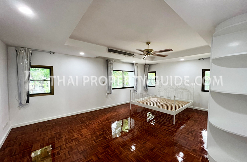 House with Shared Pool in Nichada Thani 
