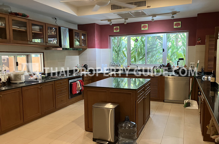 House with Shared Pool in Nichada Thani 